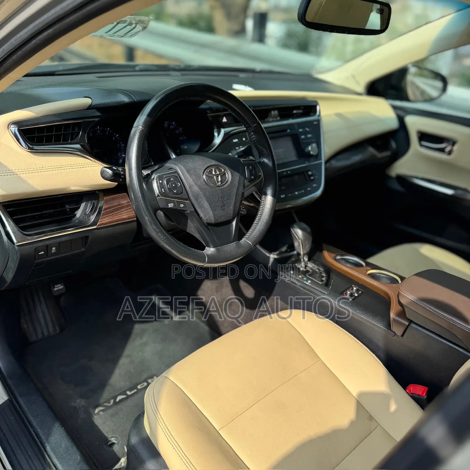 Toyota Avalon XLE Premium 4dr Sedan (3.5L 6cyl 6A) 2014 Gold
