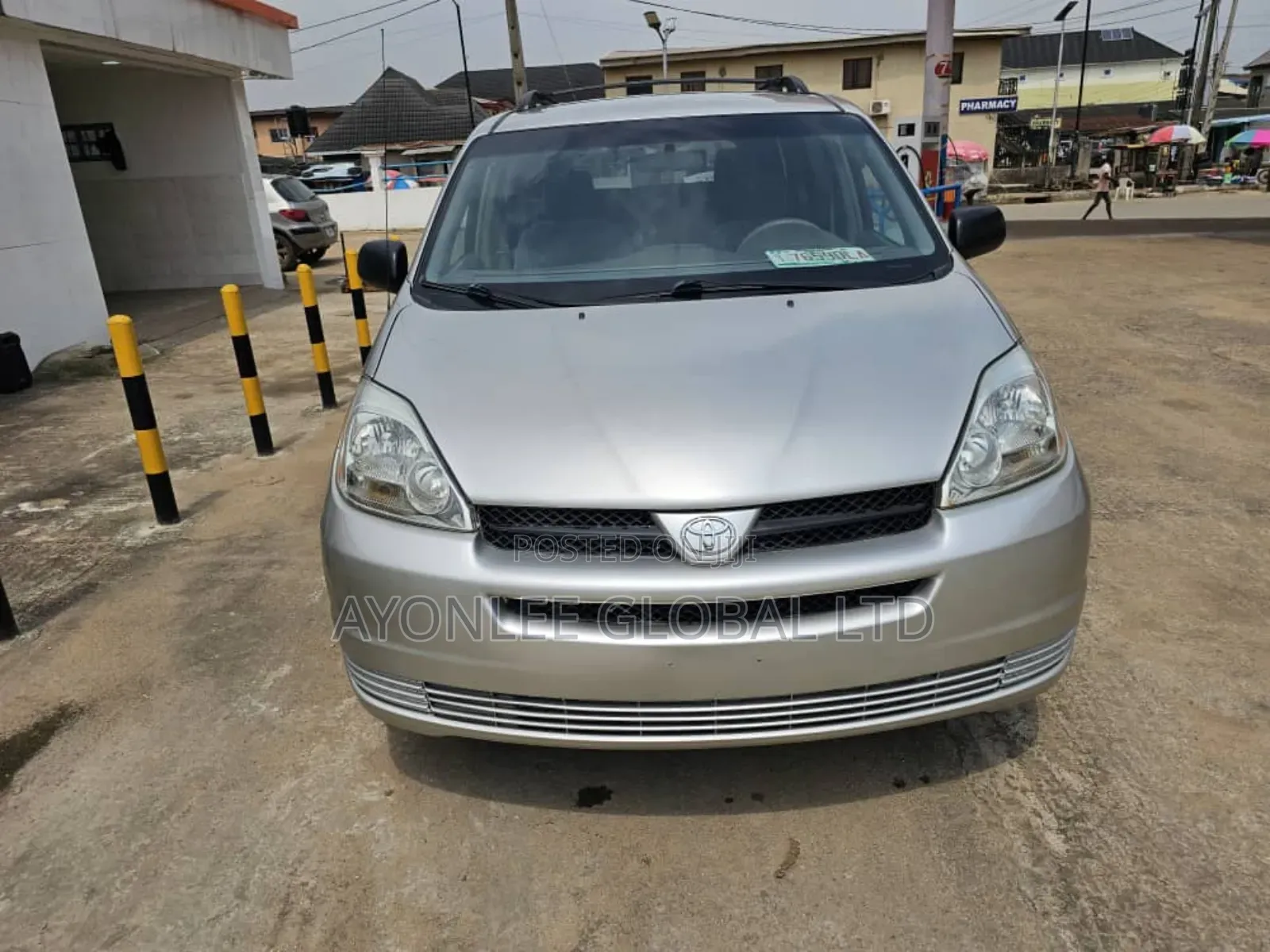 Toyota Sienna LE AWD 2005 Silver