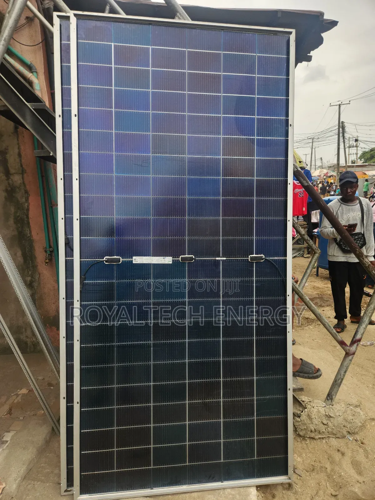 650watts Jinko Bi-Fecial Panels