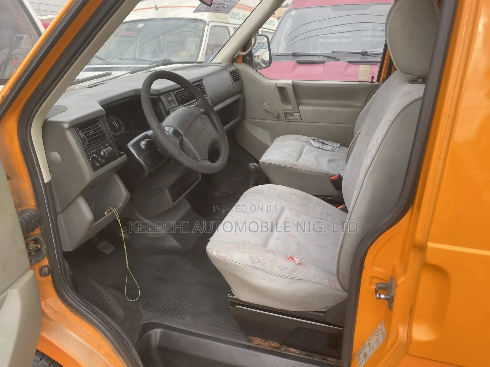 Volkswagen Transporter 2002 Orange