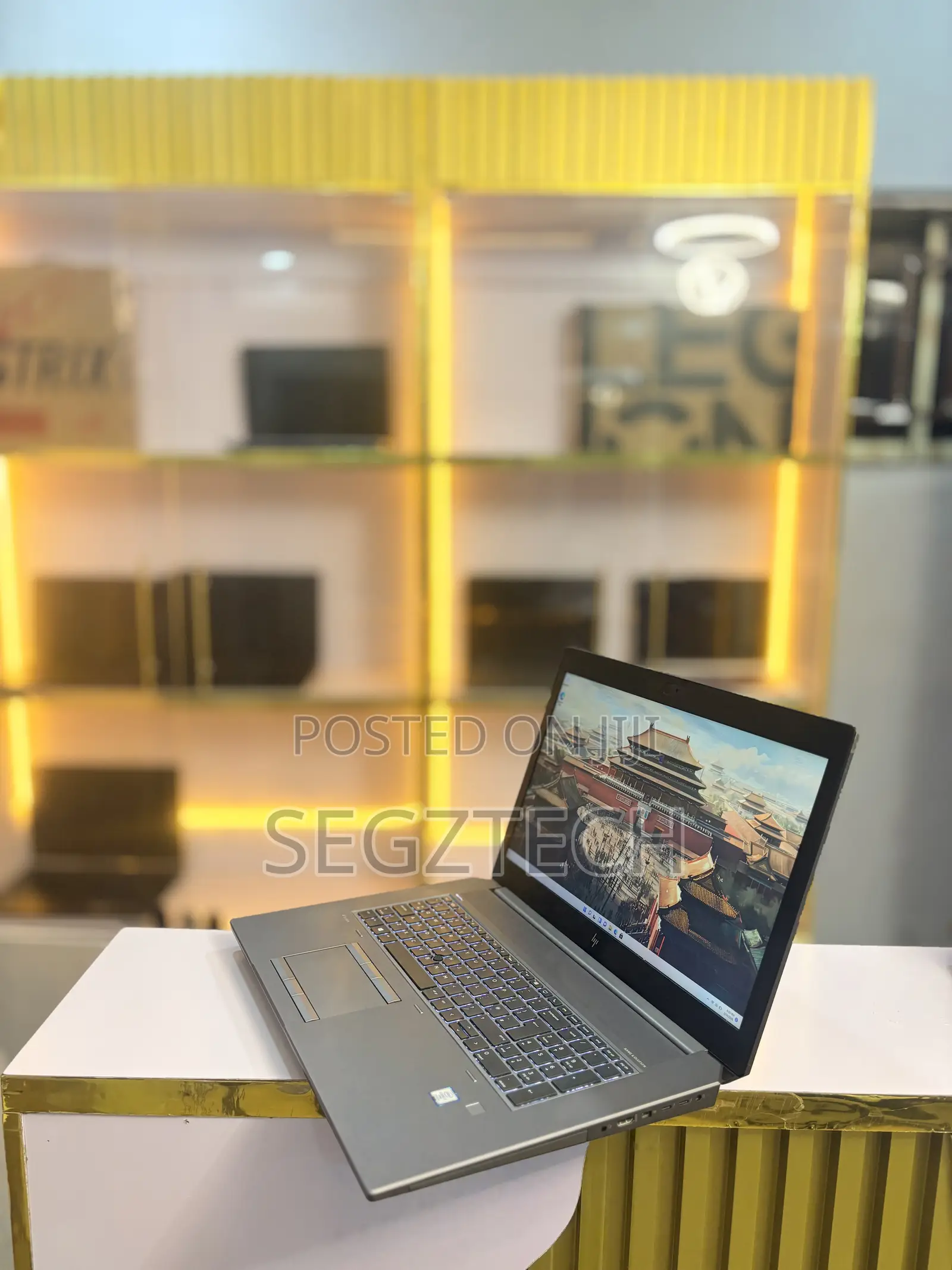 Laptop HP ZBook 17 G6 16GB Intel Core i7 SSD 512GB