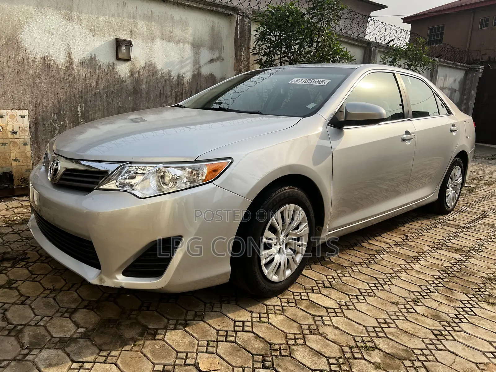 Toyota Camry LE 4dr Sedan (2.5L 4cyl 6A) 2014 Silver