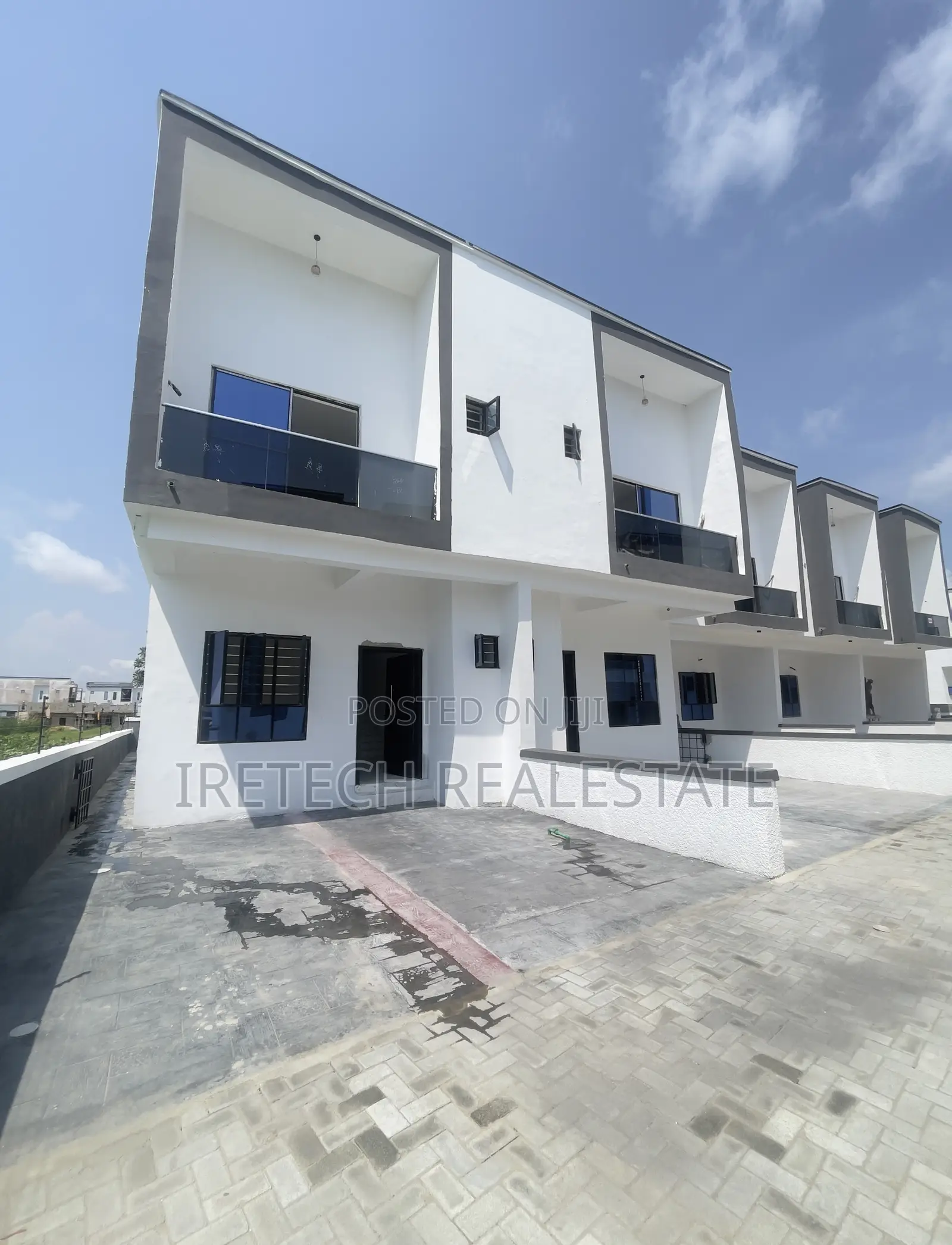 4bdrm Duplex in Ajah Abraham, Off Lekki-Epe Expressway for sale