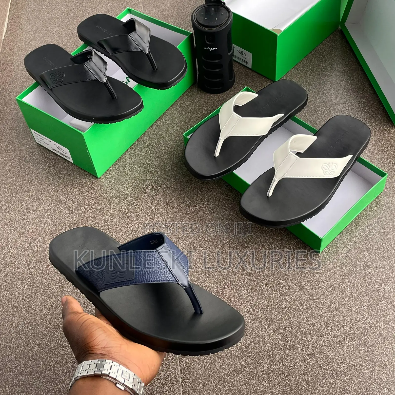 Original Bottega Leather Slippers Collection
