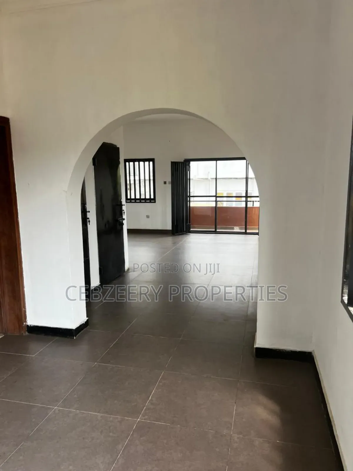 4bdrm Townhouse / Terrace in Omole Phase 1 for rent