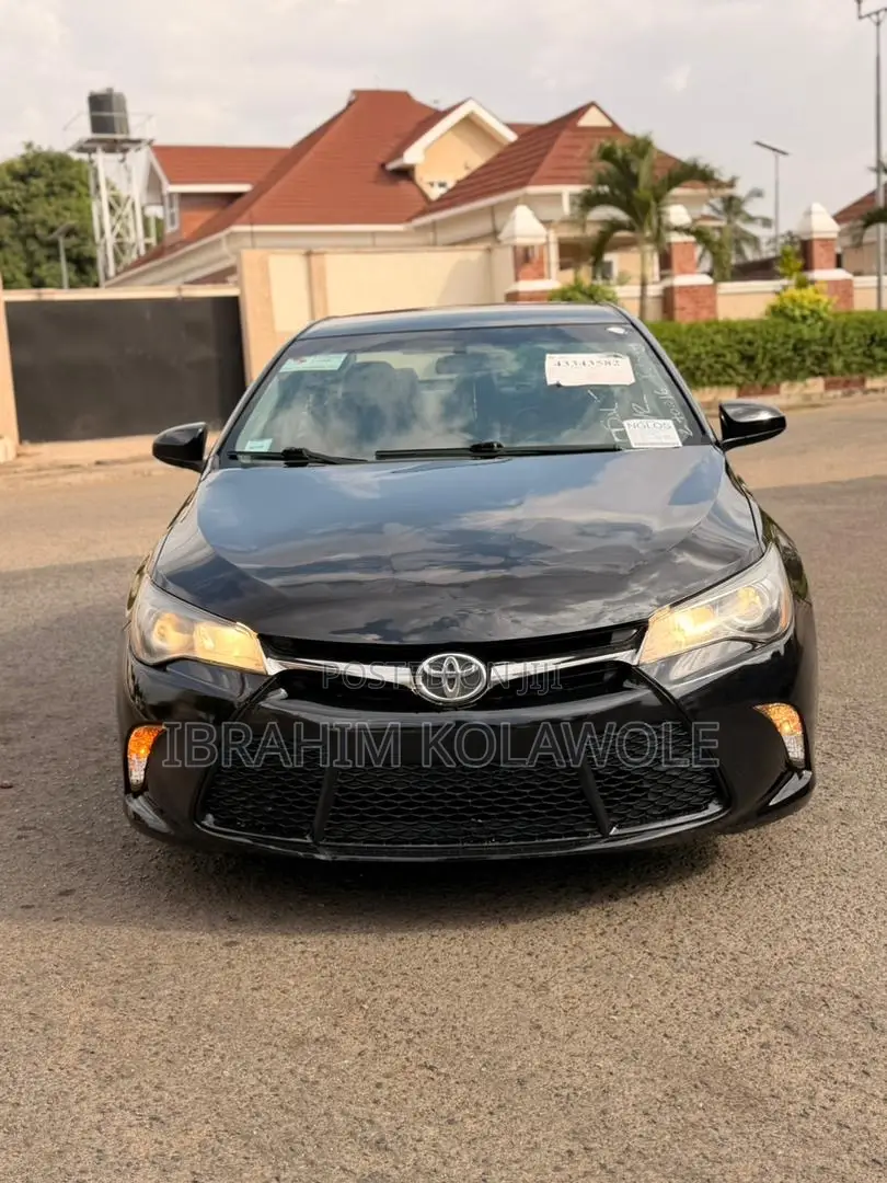 Toyota Camry SE 4dr Sedan (2.5L 4cyl 6A) 2016 Black