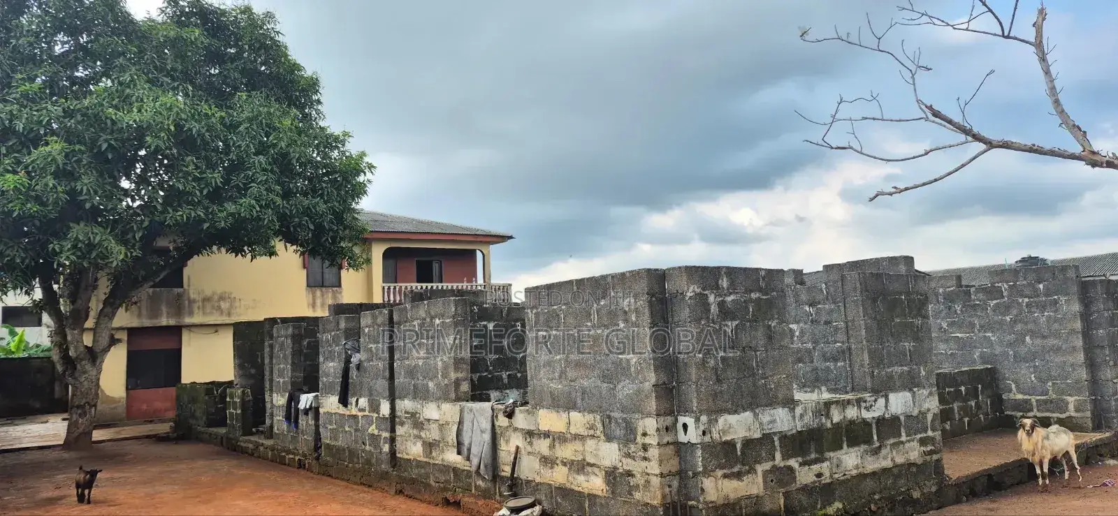 3bdrm Block of Flats in Off Ijegemo Road, Ijegun for sale