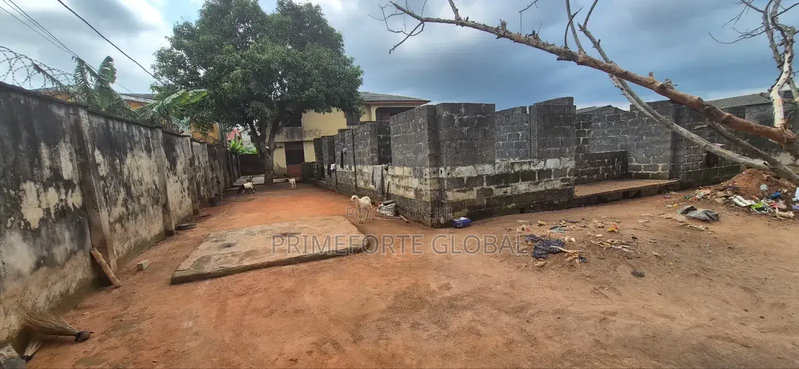 3bdrm Block of Flats in Off Ijegemo Road, Ijegun for sale