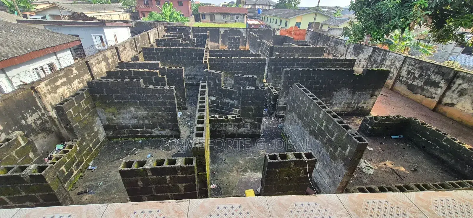 3bdrm Block of Flats in Off Ijegemo Road, Ijegun for sale