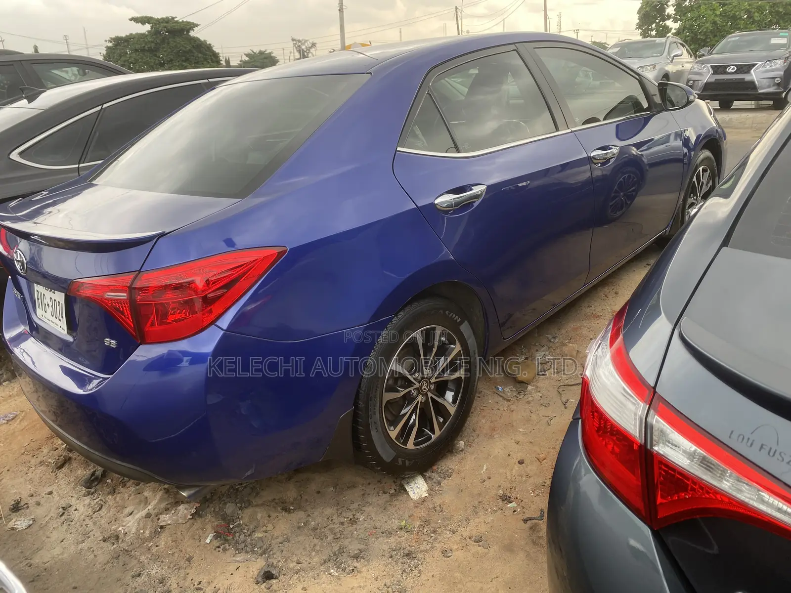 Toyota Corolla SE 4dr Sedan (1.8L 4cyl CVT) 2017 Blue