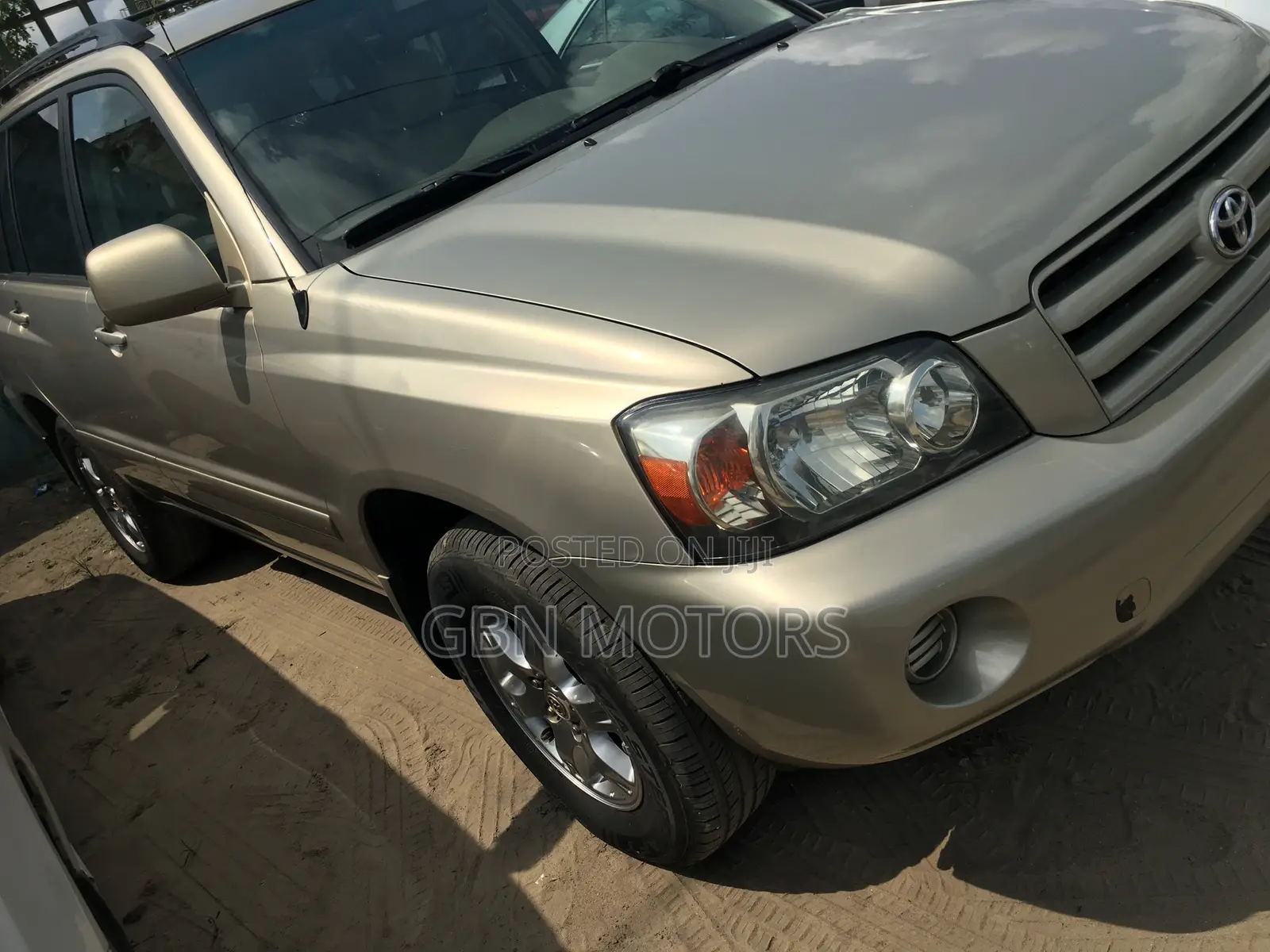 Toyota Highlander 2005 Gold