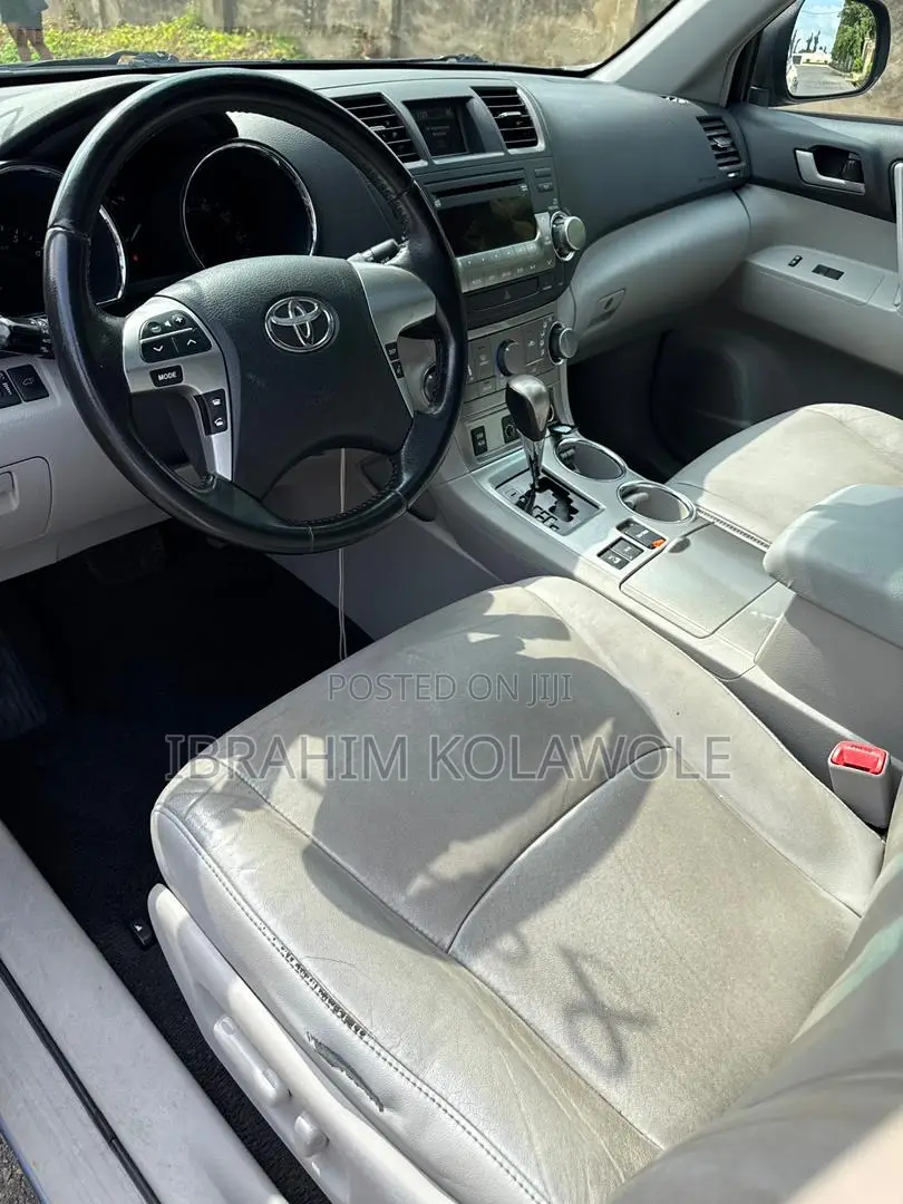 Toyota Highlander Limited 2012 Blue