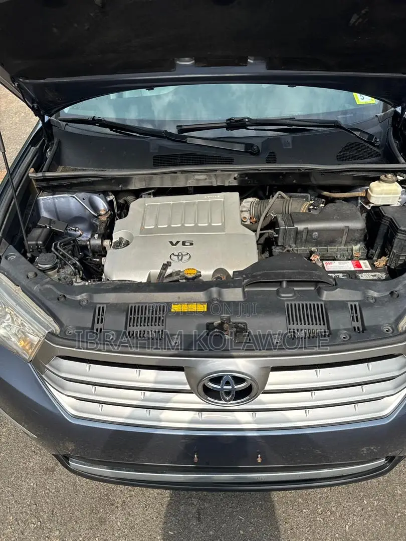 Toyota Highlander Limited 2012 Blue