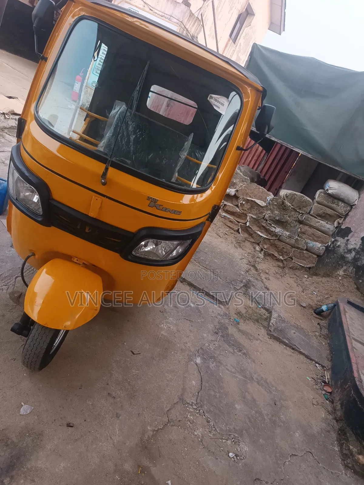 TVS King Deluxe Plus iTouch Start 2023 Yellow