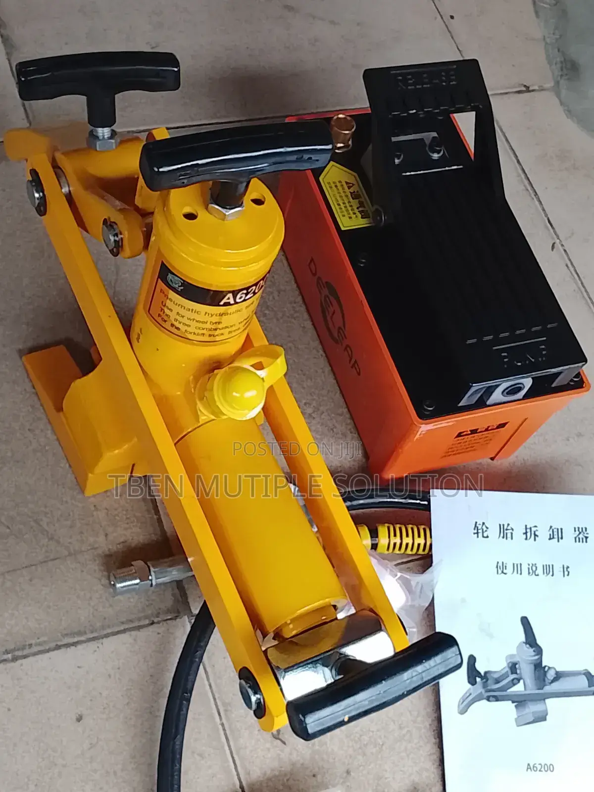 Deeleap A6200 Pneumatic Hydraulic Tire Bead Breaker Set
