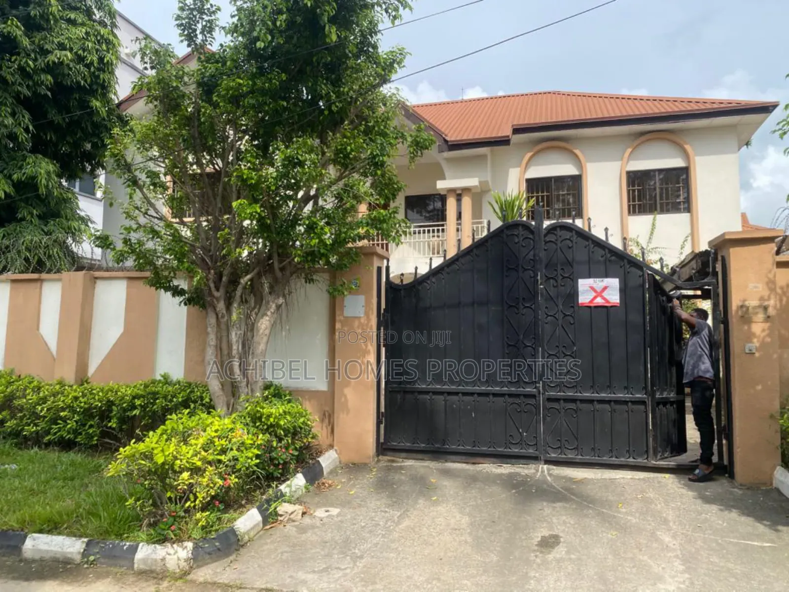 5bdrm Duplex in Parkview for rent