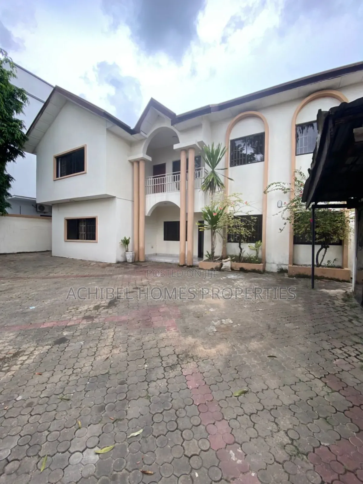 5bdrm Duplex in Parkview for rent
