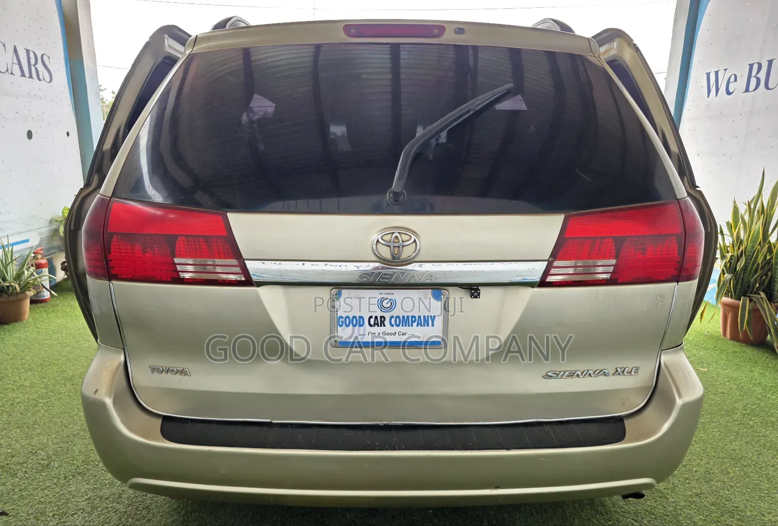 Toyota Sienna 2005 Gold