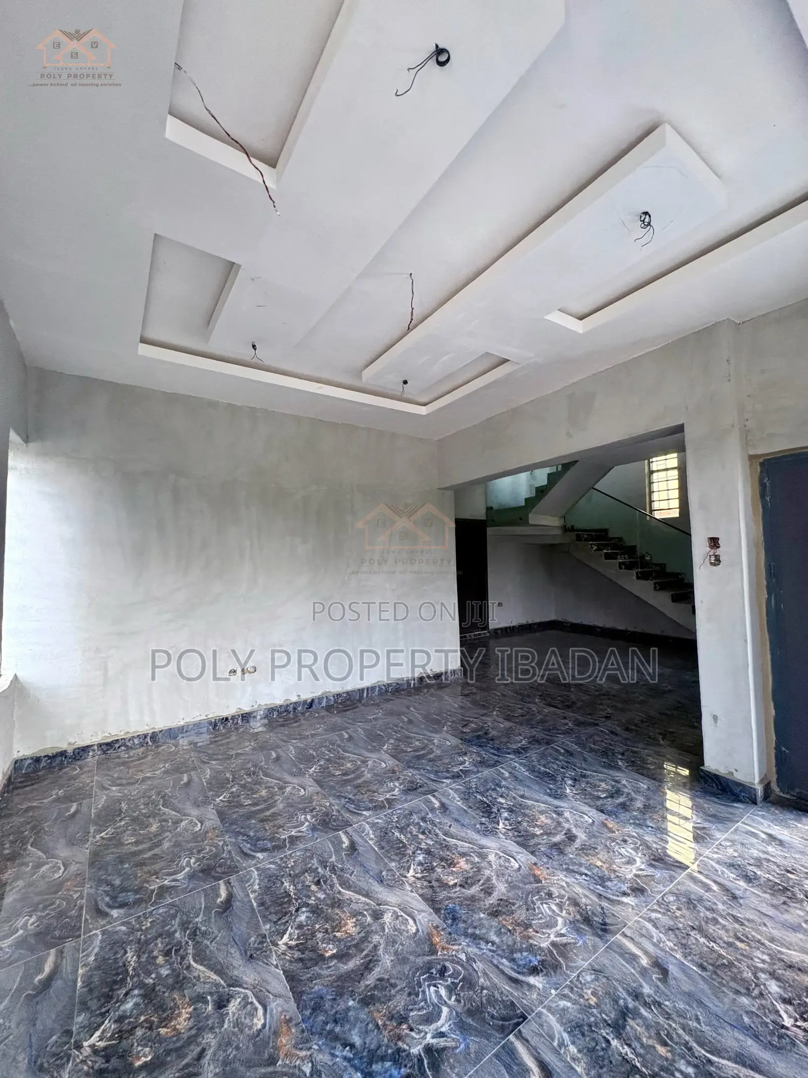3bdrm Duplex in Chief Lateef Oyelade, Ibadan for sale