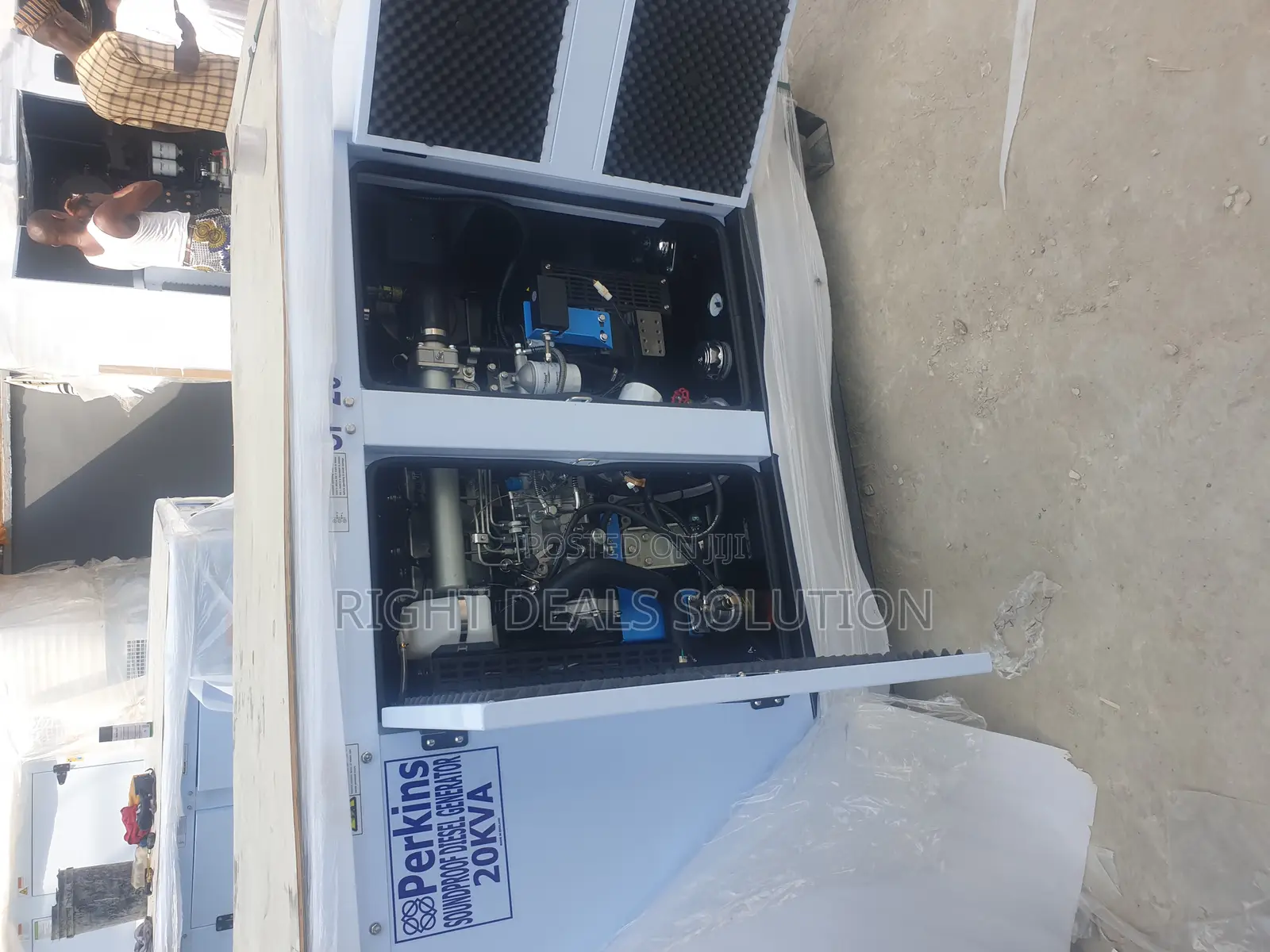 Industrial Grade Perkins 20kva Soundproof Generator for Construction