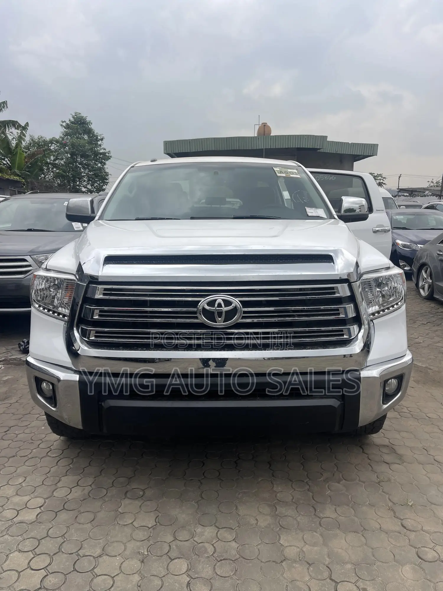 Toyota Tundra 2014 White