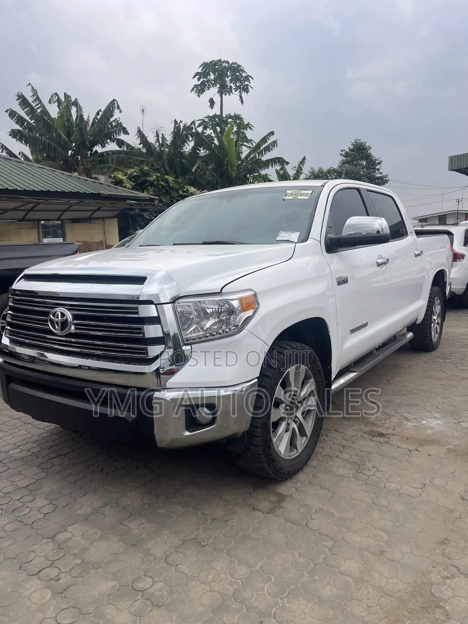 Toyota Tundra 2014 White