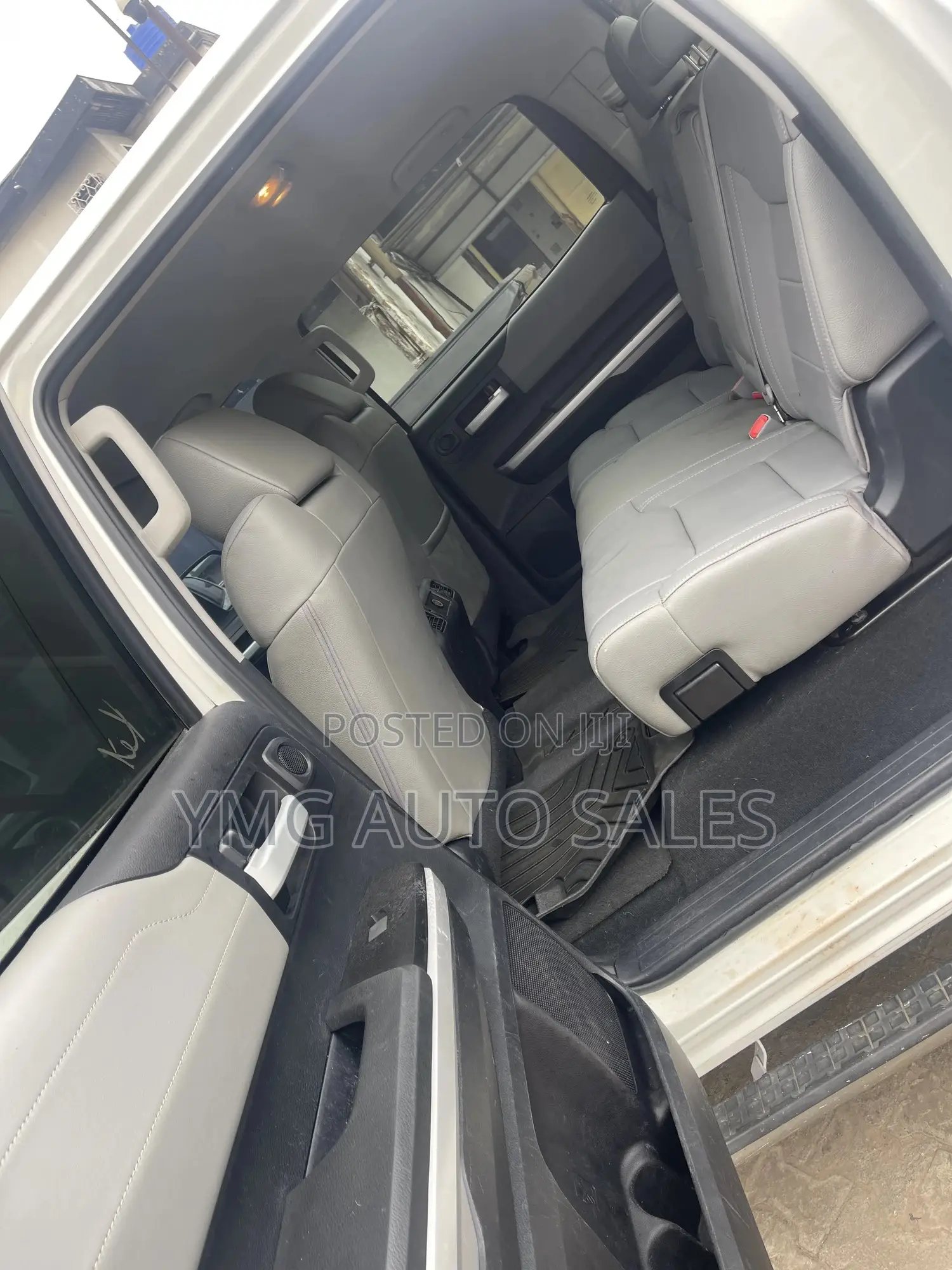 Toyota Tundra 2014 White