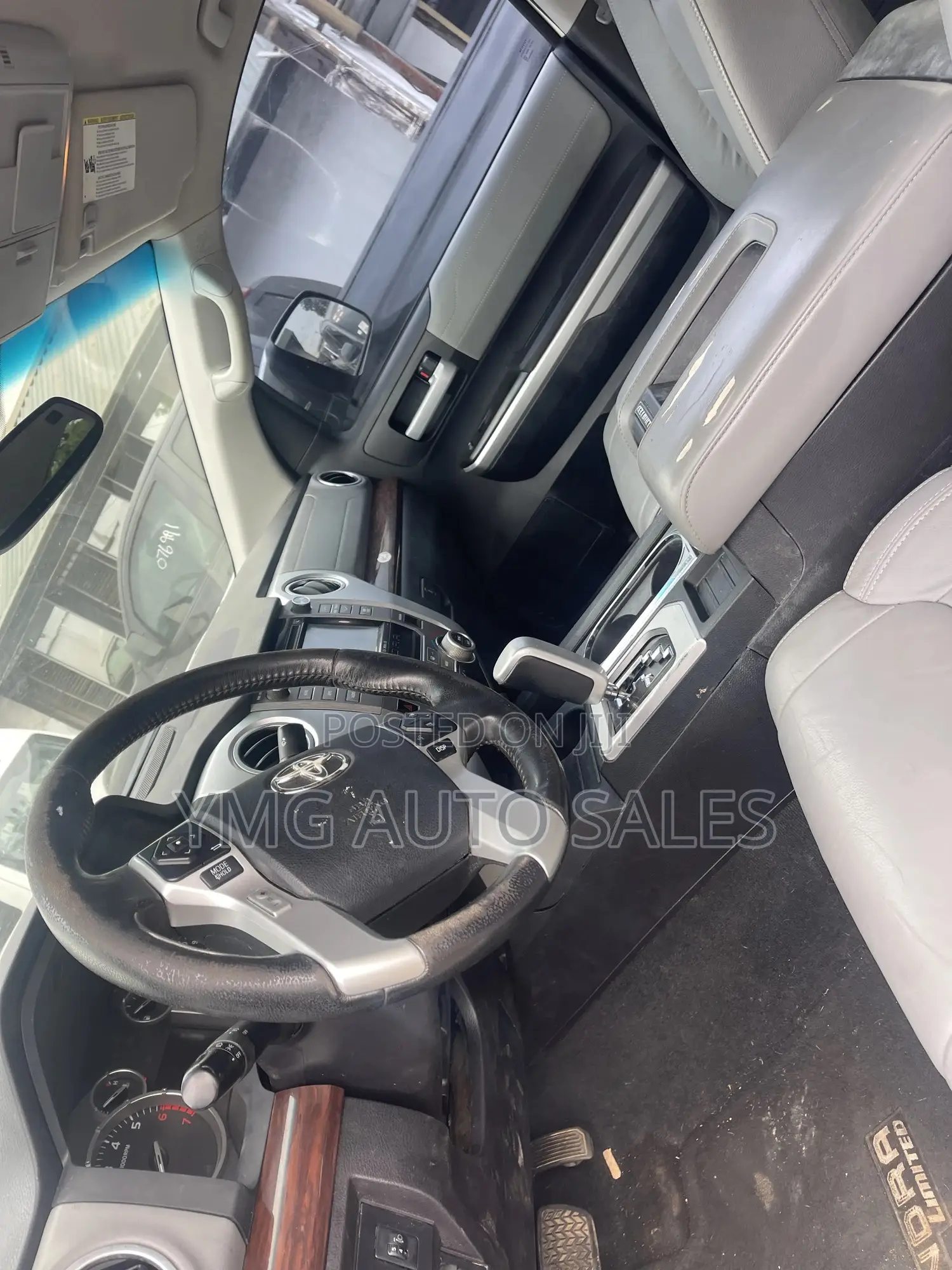 Toyota Tundra 2014 White