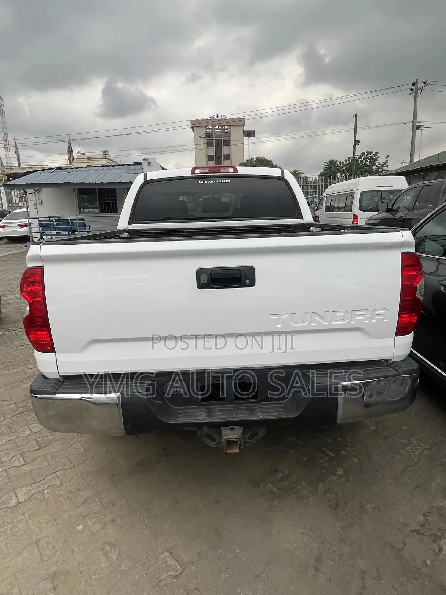 Toyota Tundra 2014 White