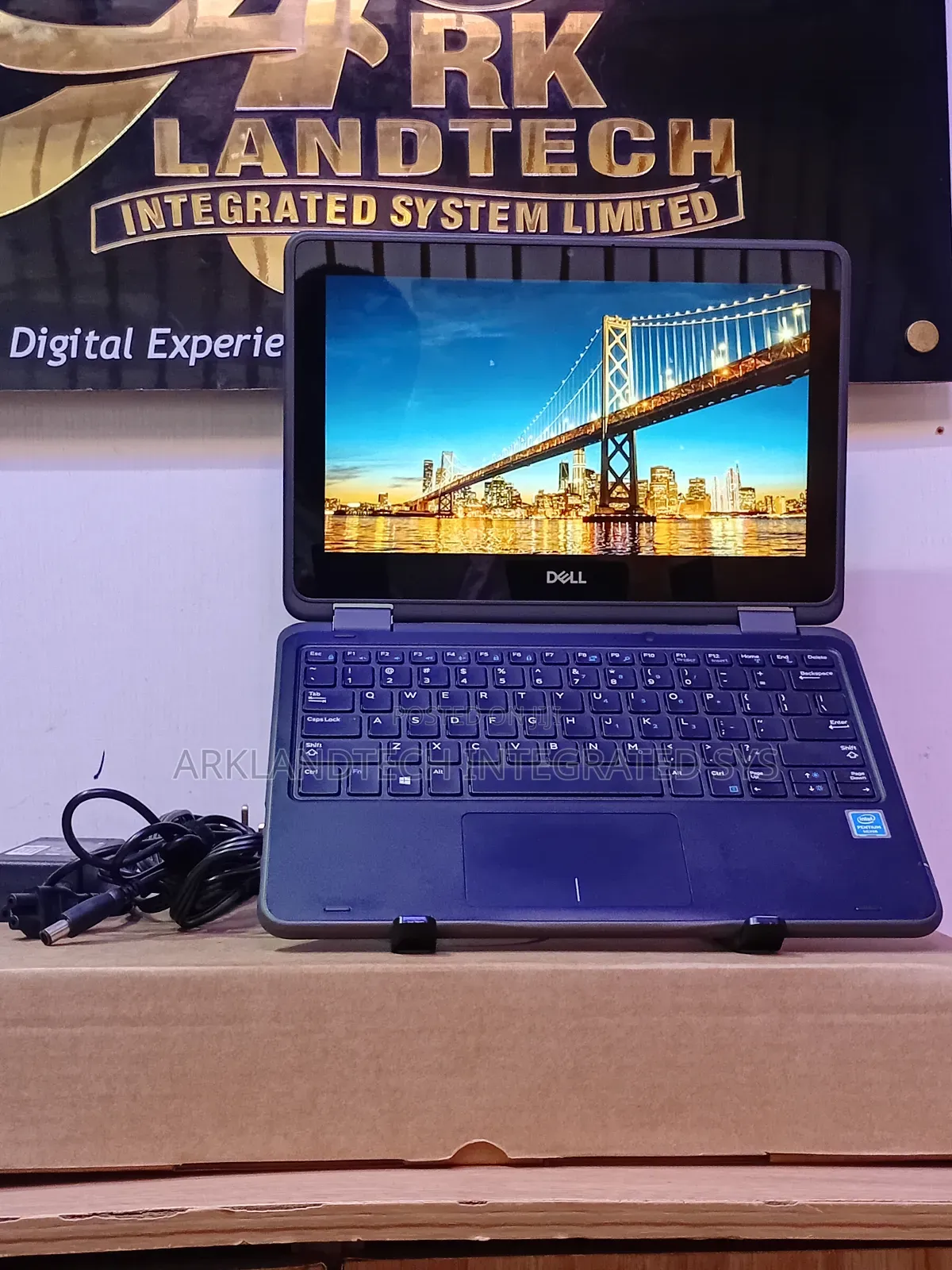 Laptop Dell Latitude E3350 8GB Intel Pentium SSD 256GB