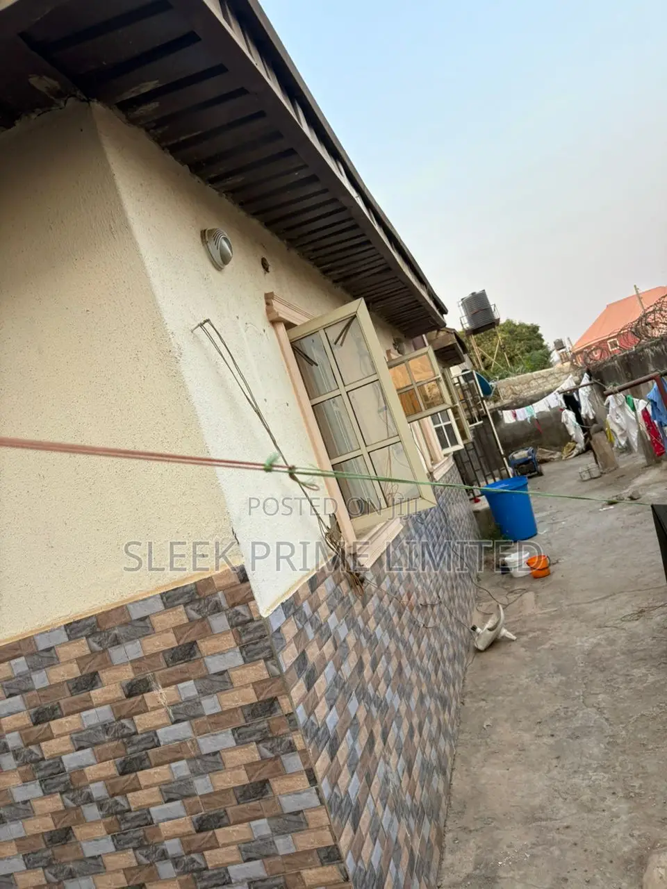Furnished 3bdrm Bungalow in FHA for sale