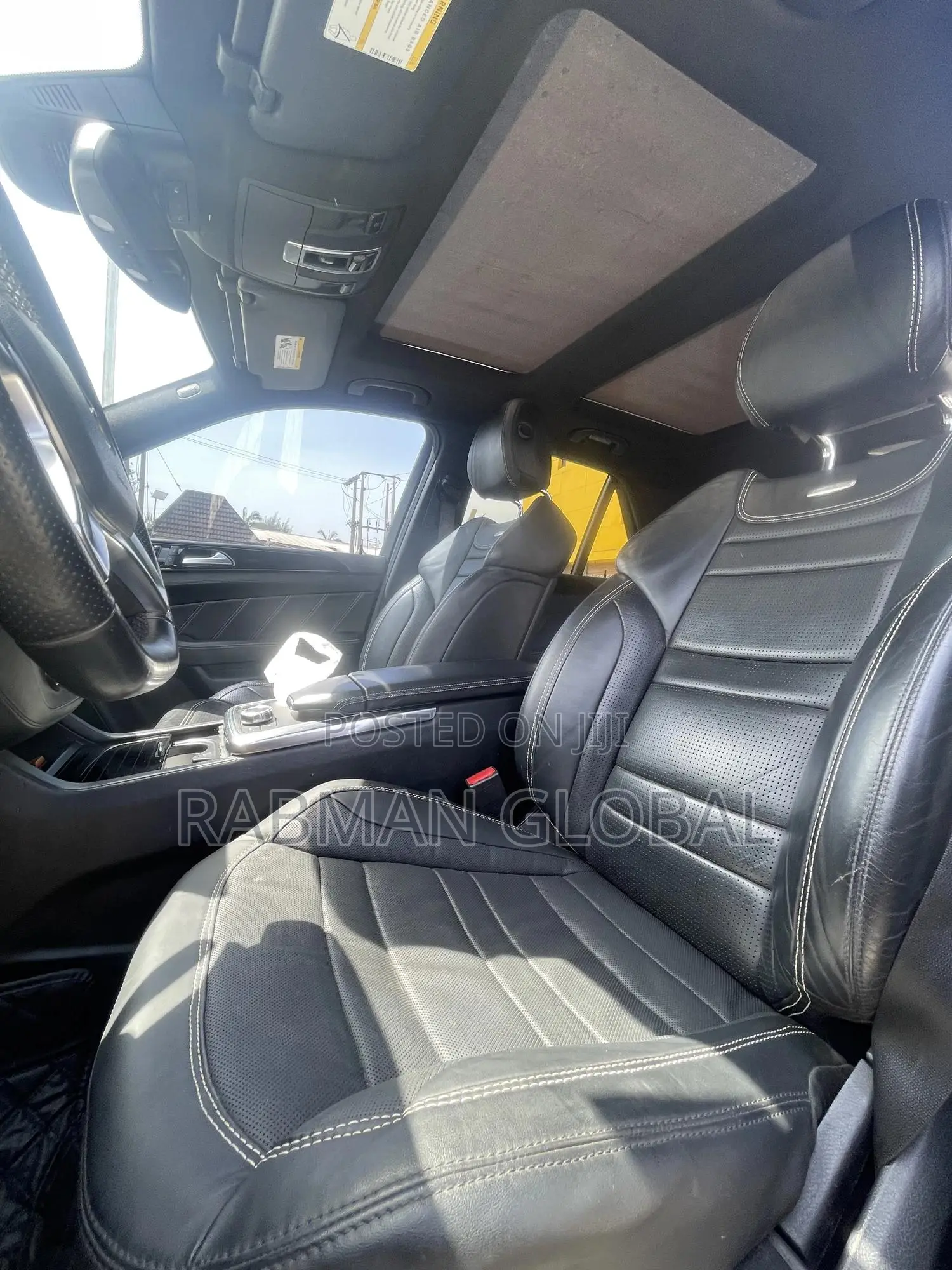 Mercedes-Benz M Class ML63 AMG 4dr SUV AWD (5.5L 8cyl Turbo 7A) 2014