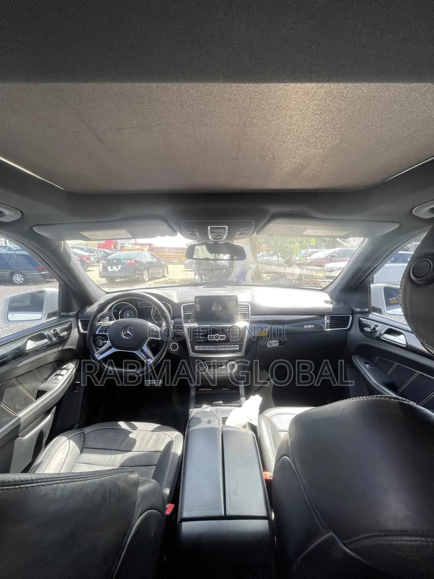 Mercedes-Benz M Class ML63 AMG 4dr SUV AWD (5.5L 8cyl Turbo 7A) 2014
