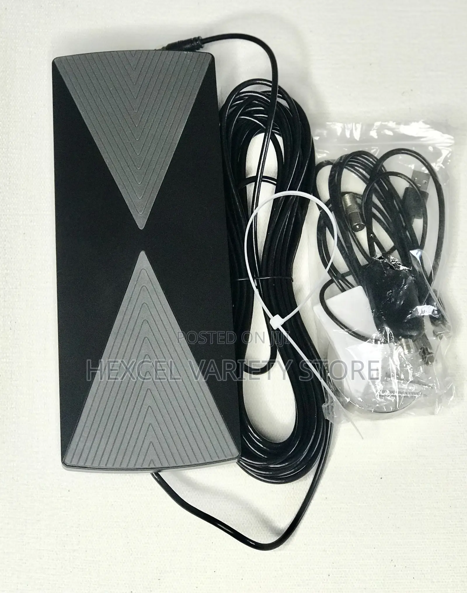 HDTV Indoor Outdoor Digital Tv Antenna – Model Fn-3040