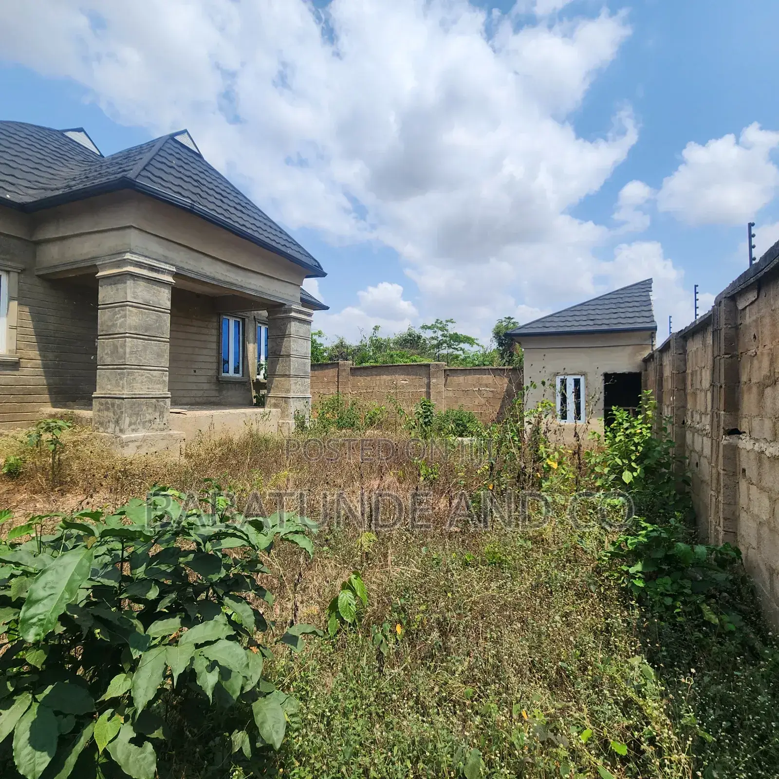 4bdrm Bungalow in Soka for sale