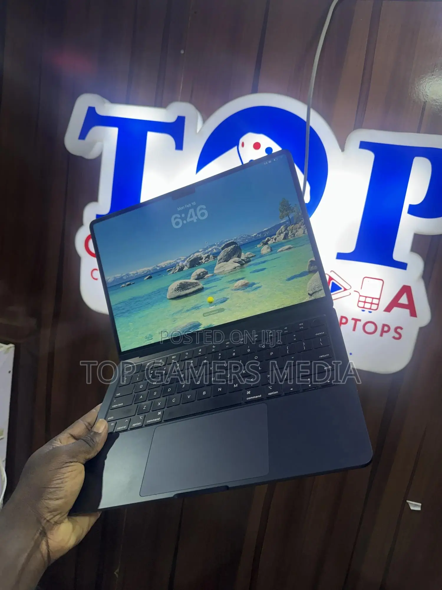 Laptop Apple MacBook Air 2024 M3 13-Inch 8GB Apple M3 SSD 256GB