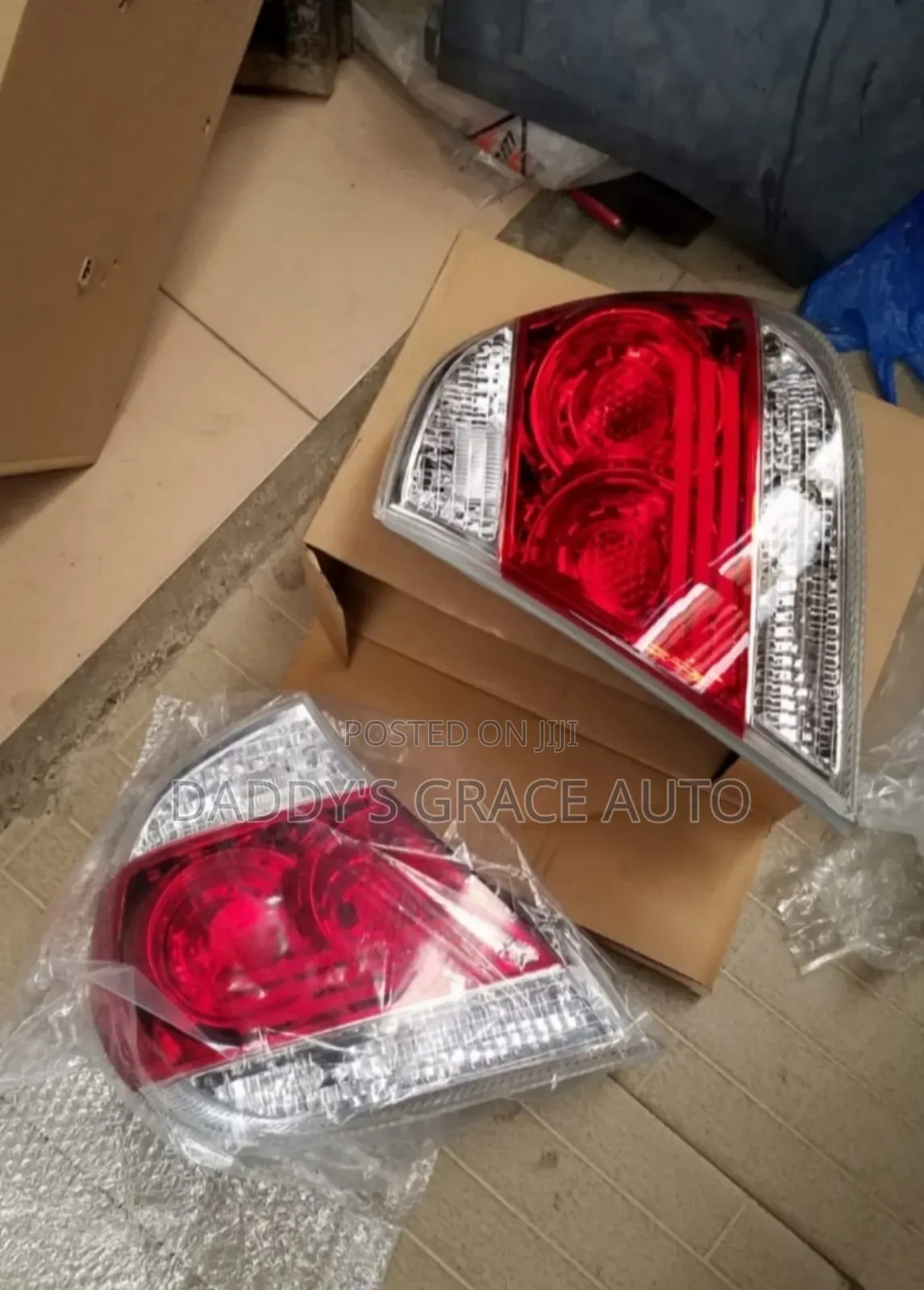 Toyota Camry 2005-2006 Rear Lights