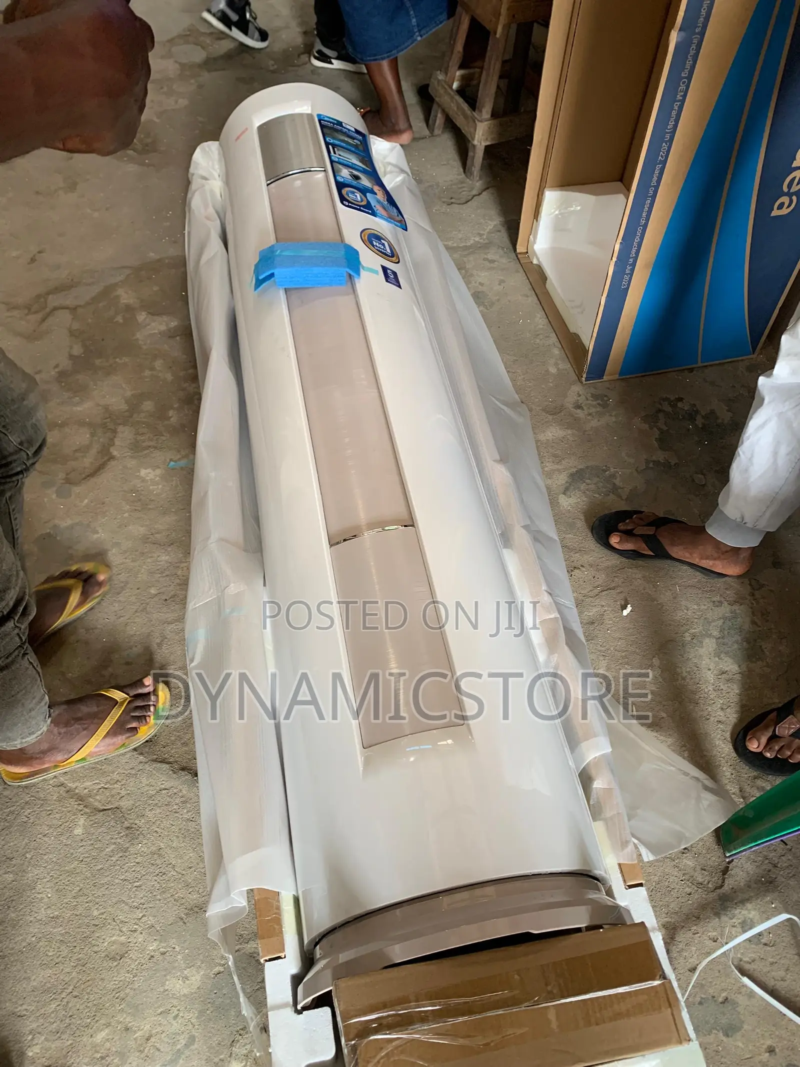 Midea 3 Tons Inverter Cylinder Type Standing Ac