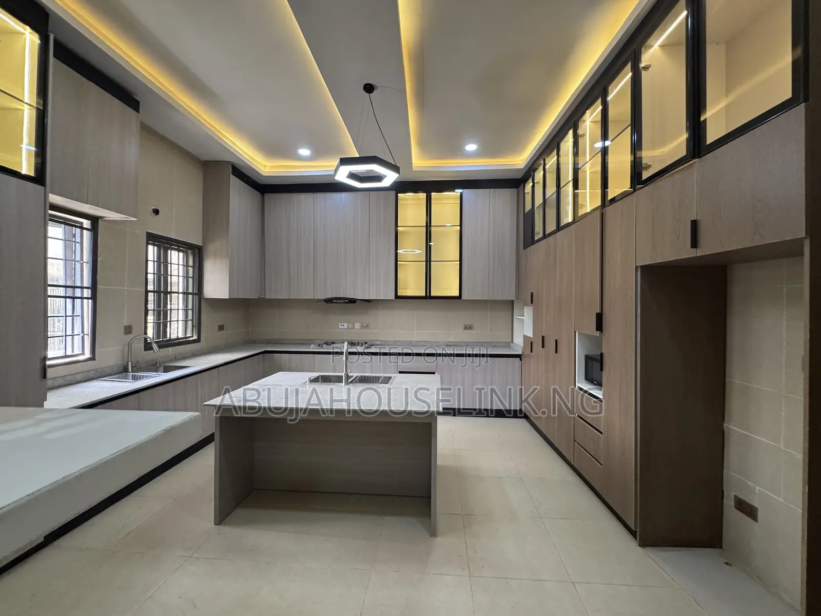 7bdrm Duplex in Efab Metropolis, Karsana for sale
