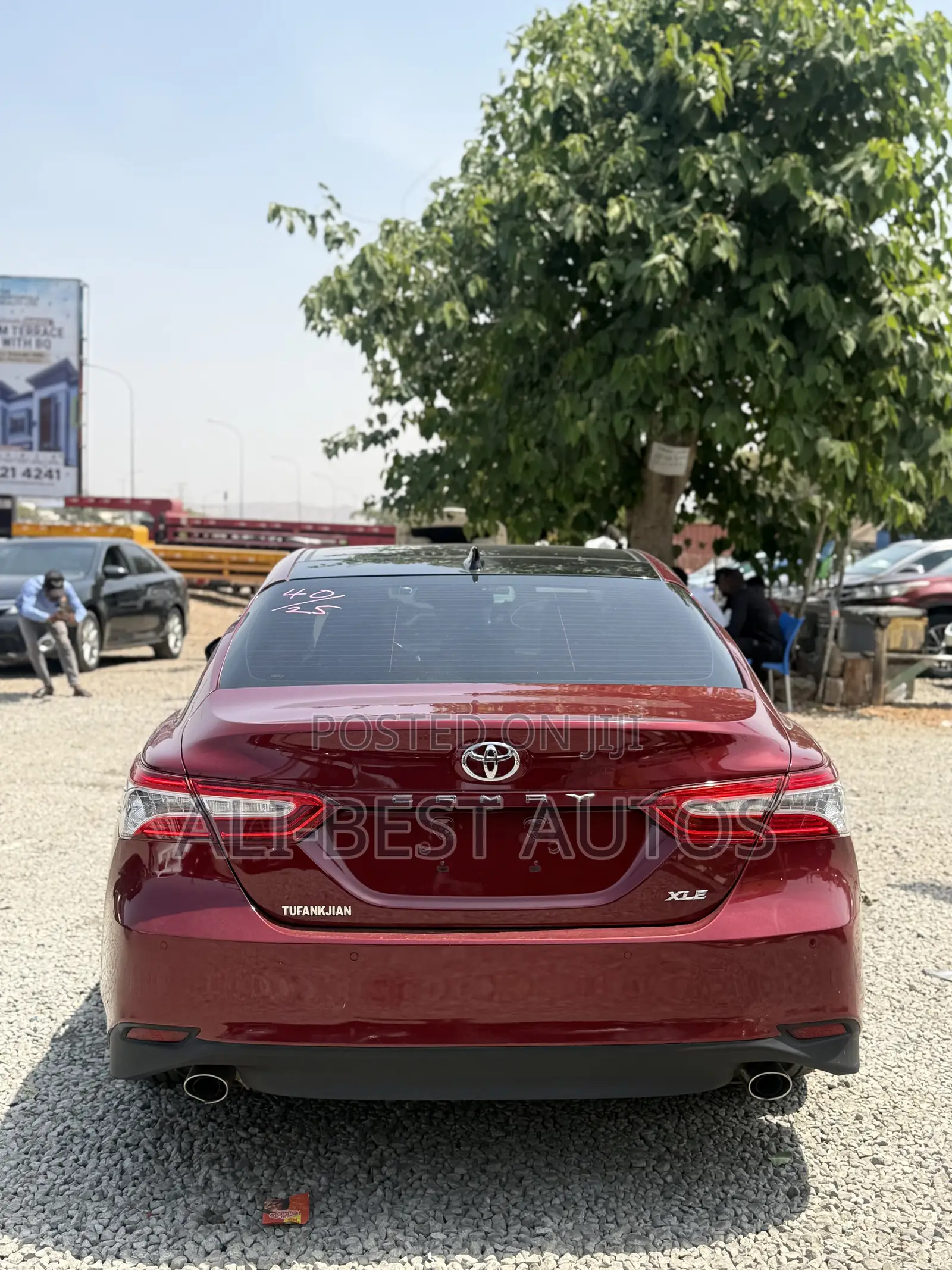 Toyota Camry XLE V6 FWD (3.5L 6cyl 8AM) 2018 Red