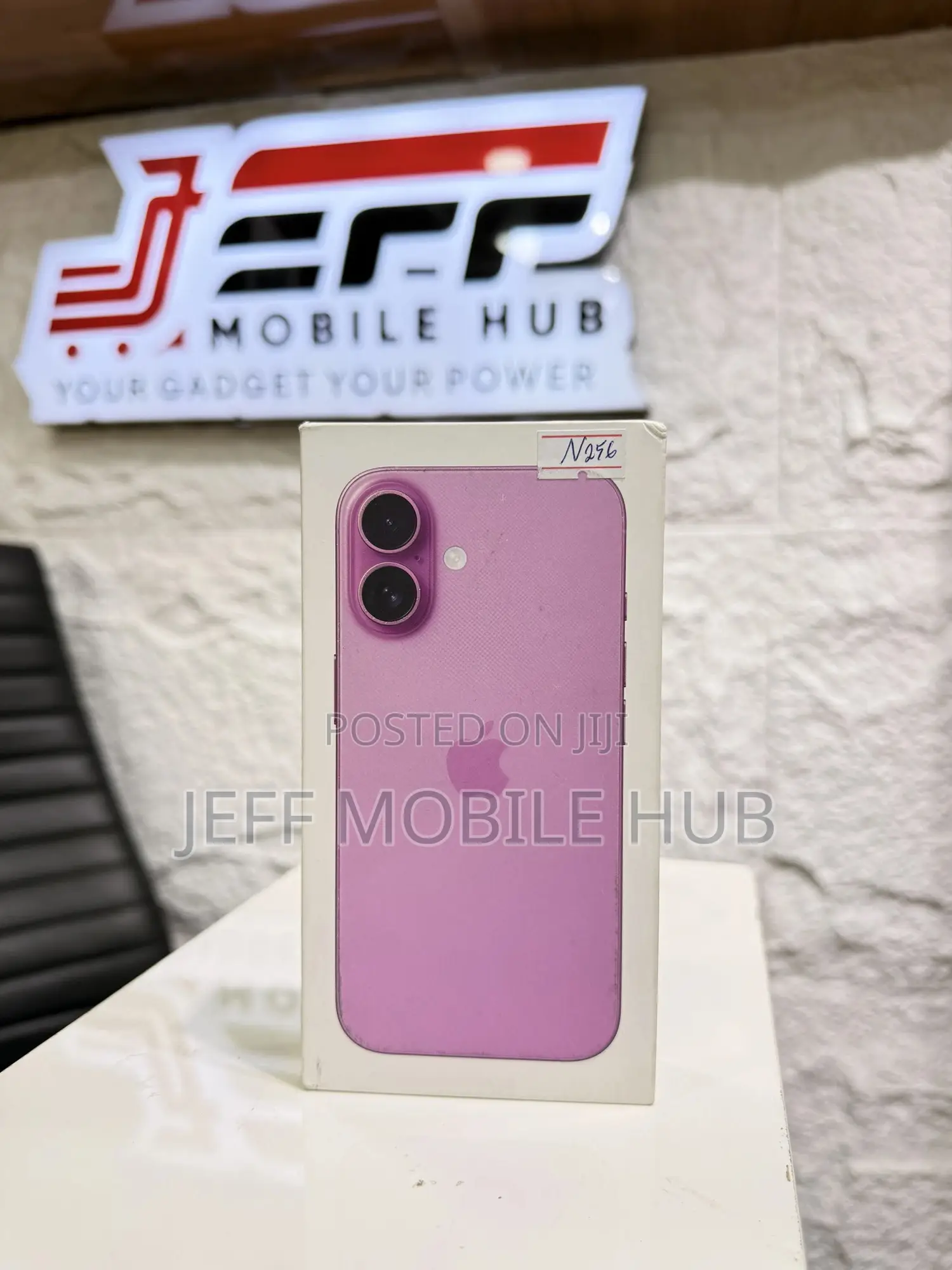 New Apple iPhone 16 256 GB Pink