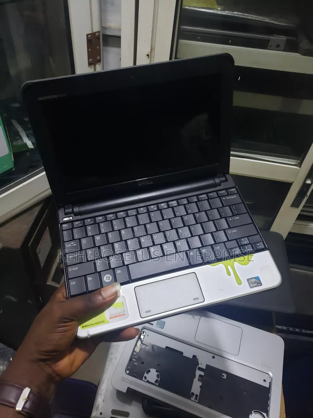 Laptop Dell Inspiron Mini 1018 2GB Intel Atom HDD 160GB