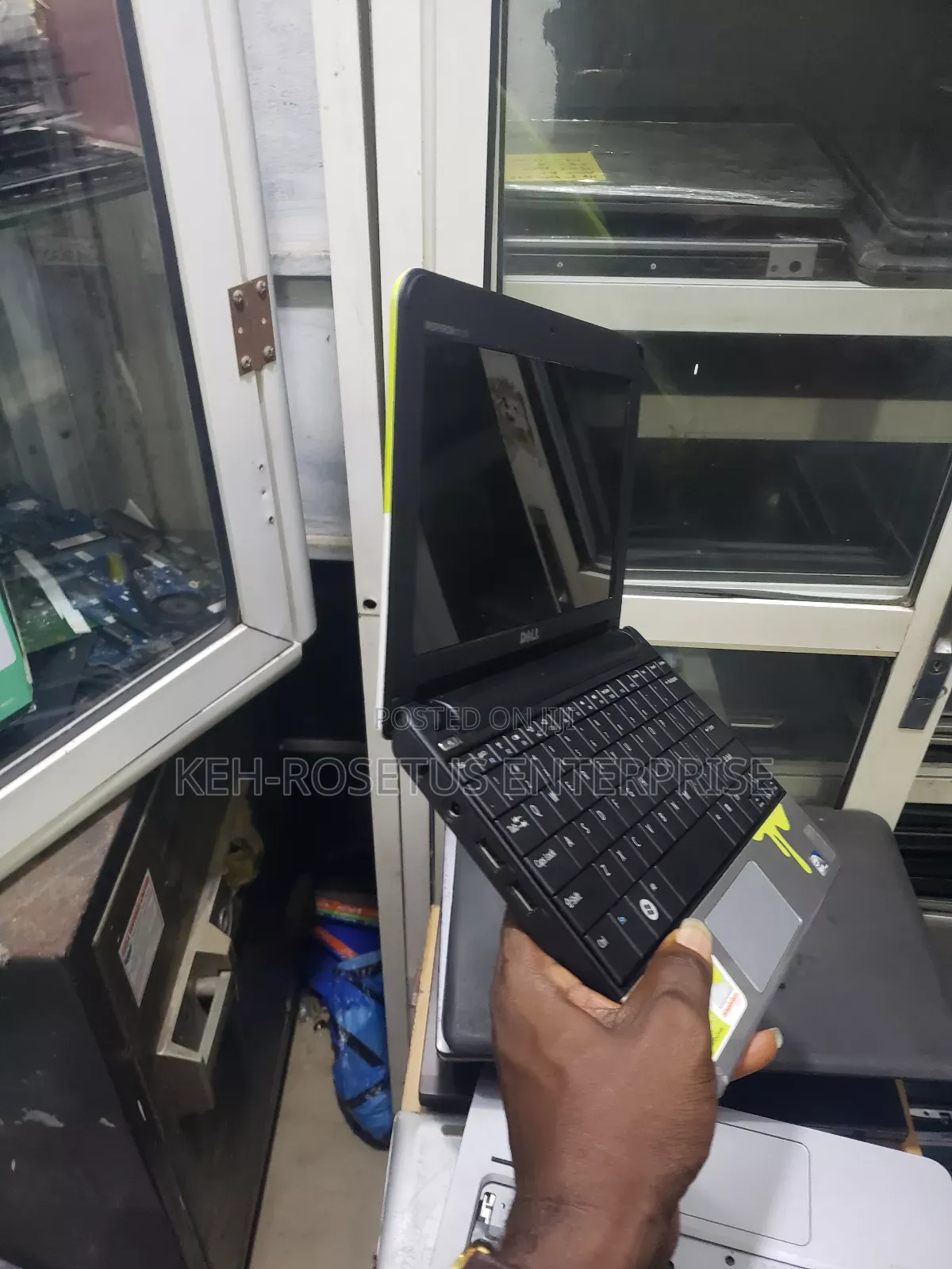 Laptop Dell Inspiron Mini 1018 2GB Intel Atom HDD 160GB