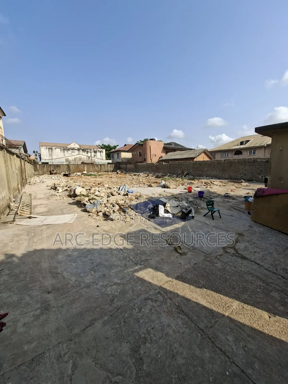 Standard Dry Full Plot of Land