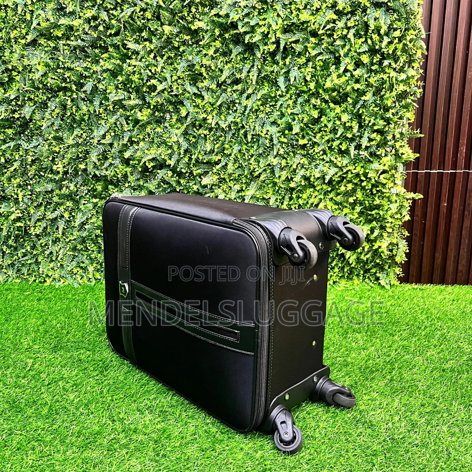 Black 6-Piece Coordinated Luggage Set With Hand-Carry Bags