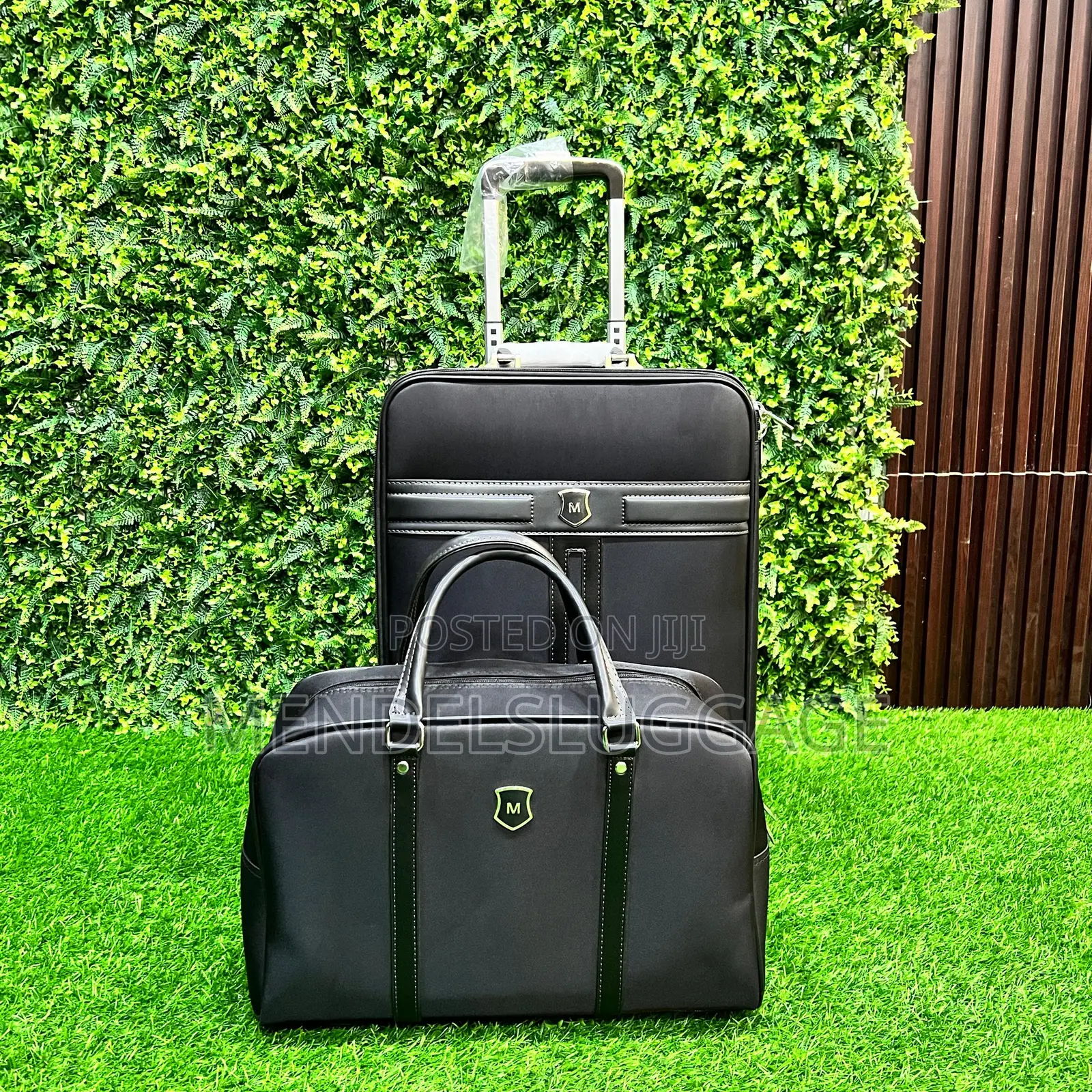 Black 6-Piece Coordinated Luggage Set With Hand-Carry Bags