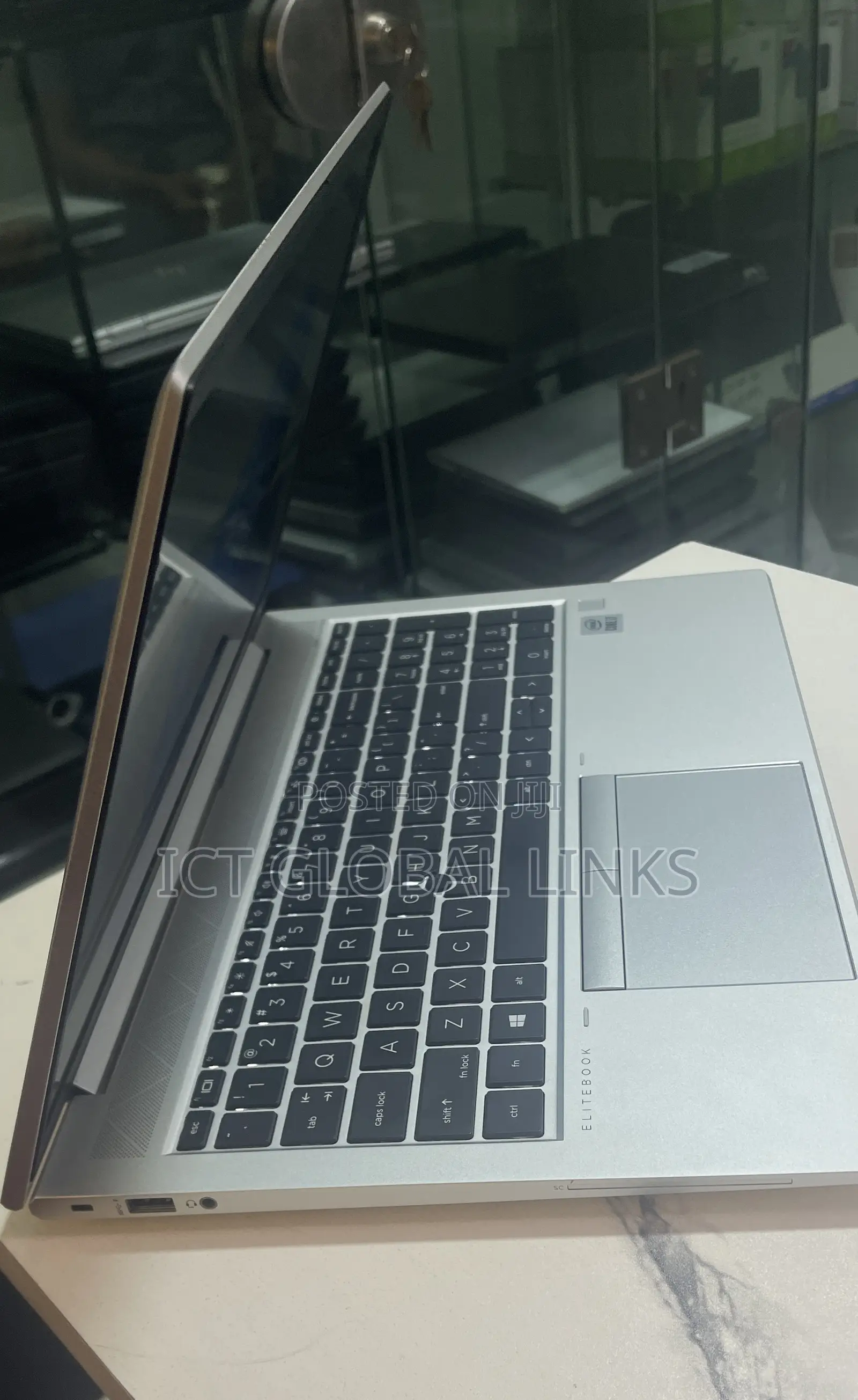 Laptop HP EliteBook 850 G8 16GB Intel Core I7 SSD 256GB
