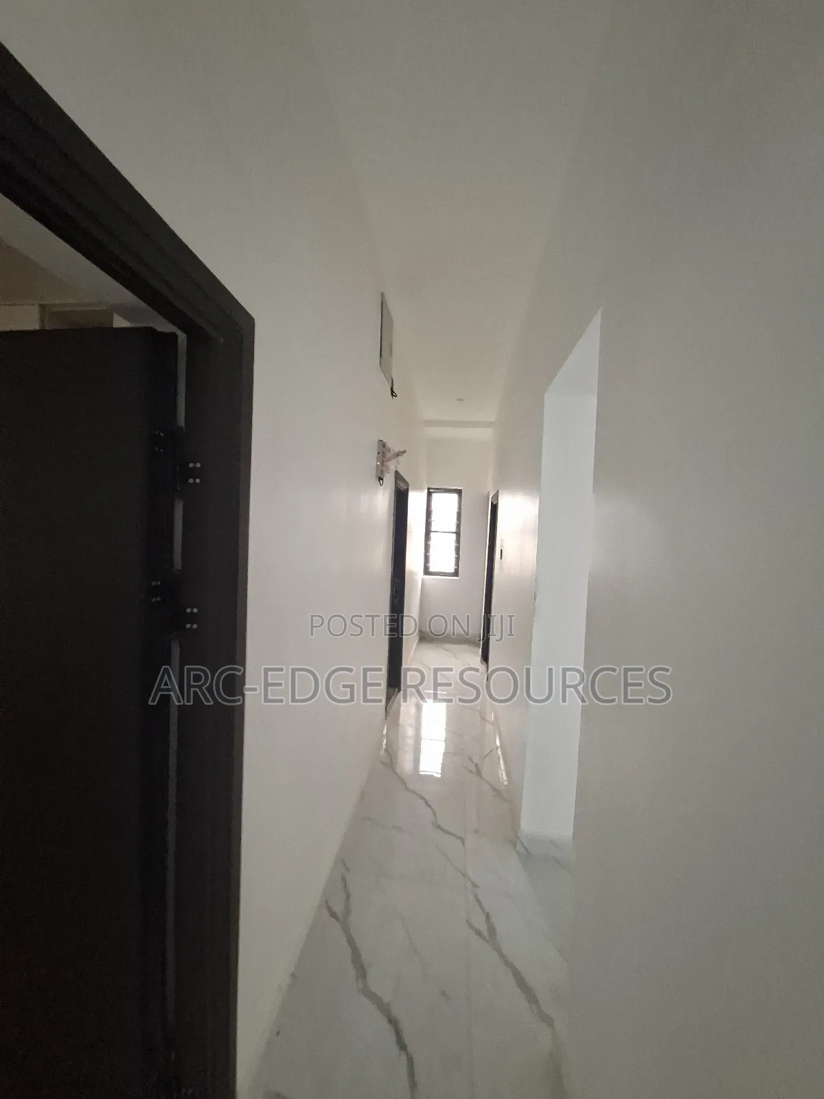 2bdrm Block of Flats in Ago Palace for sale