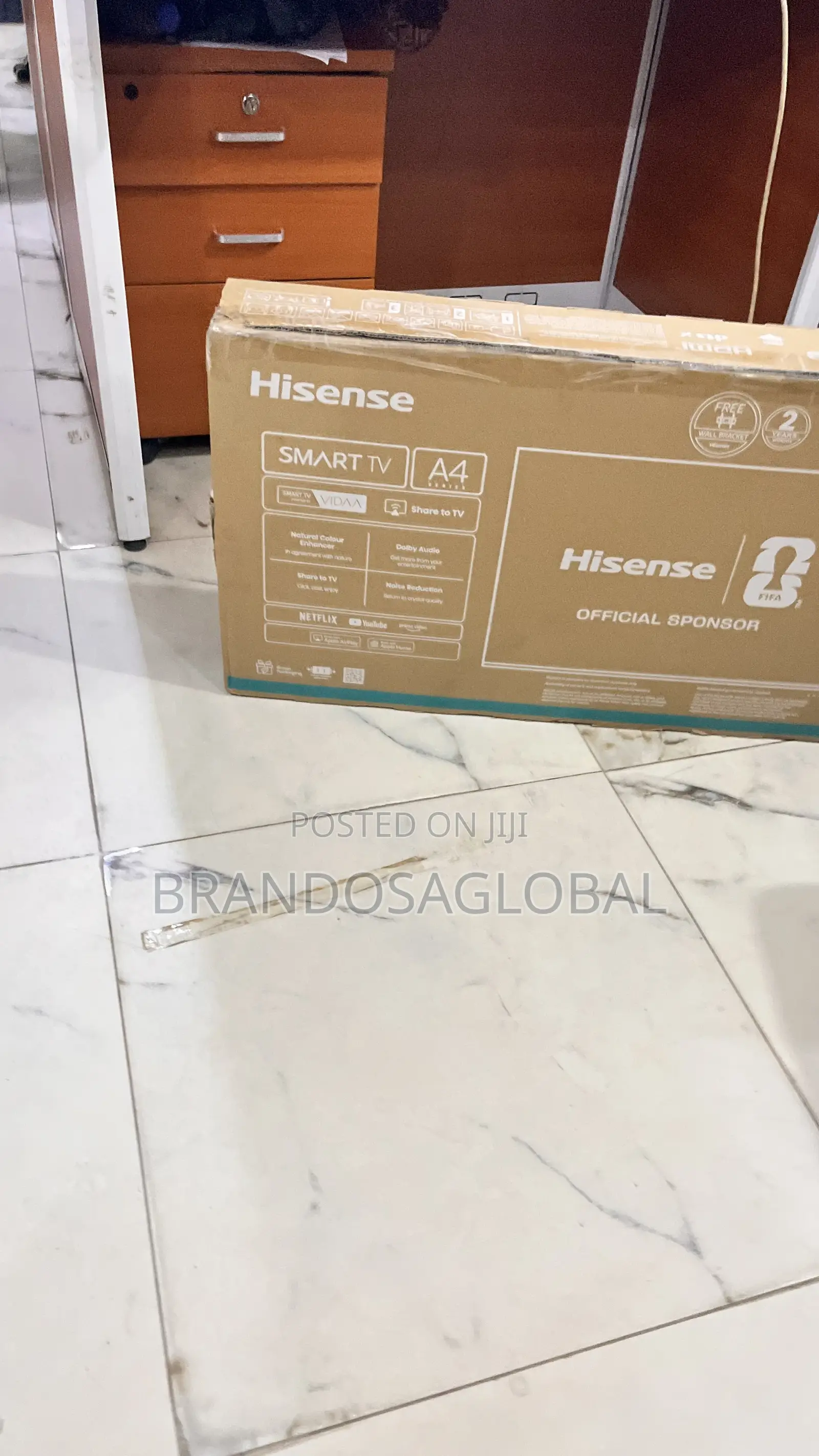 Hisense 32 Inch Television With Remote Control