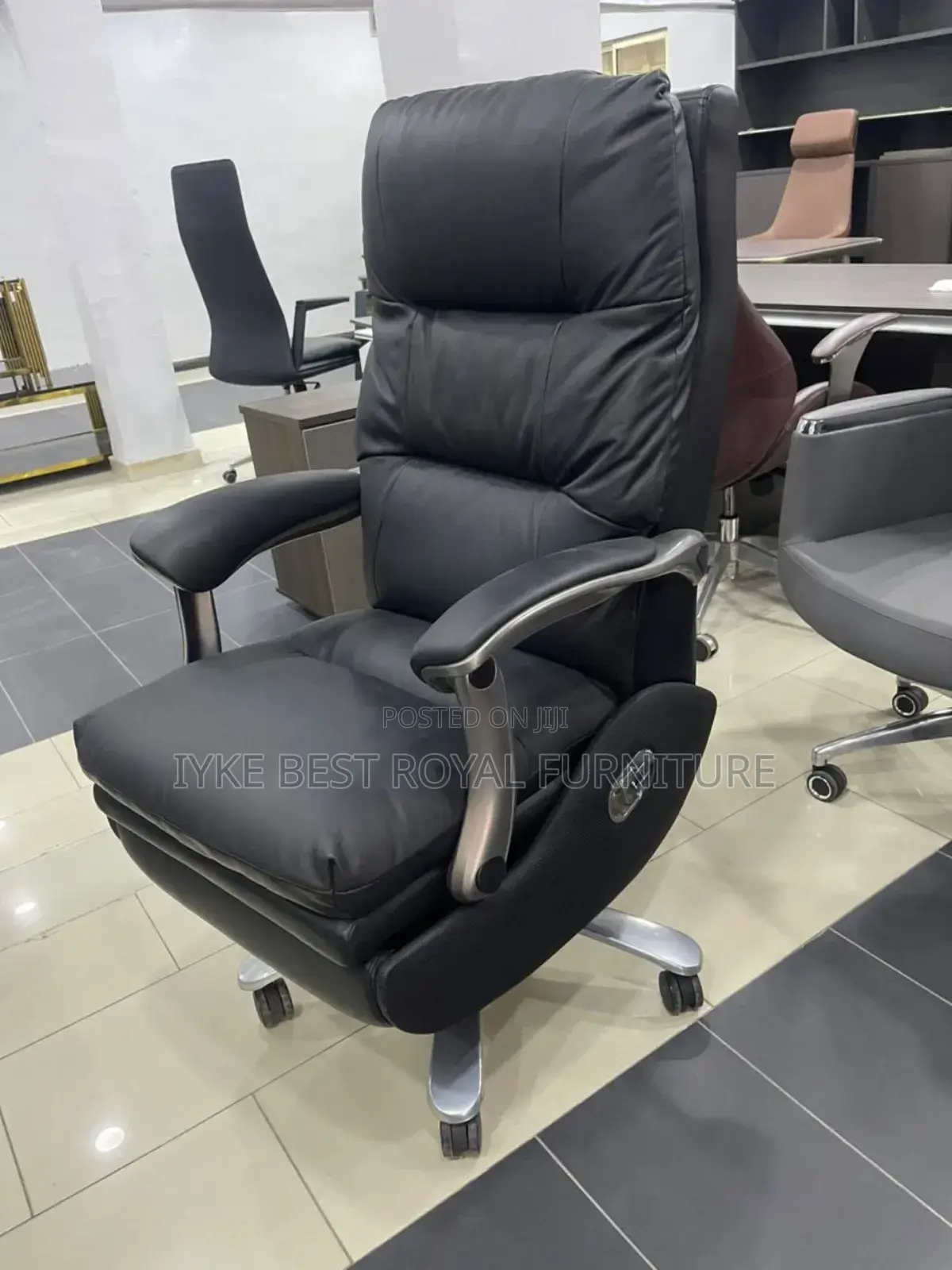 Functional Office Executive Swivel Chair